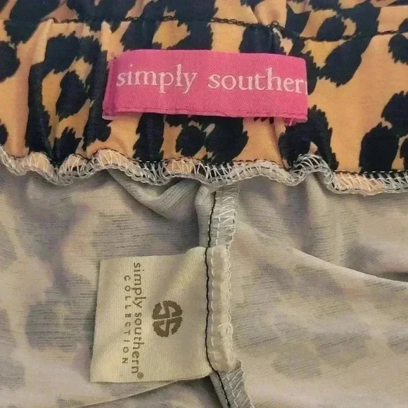Simply Southern Cheetah Leopard Print Baggy Shorts - Picture 6 of 6